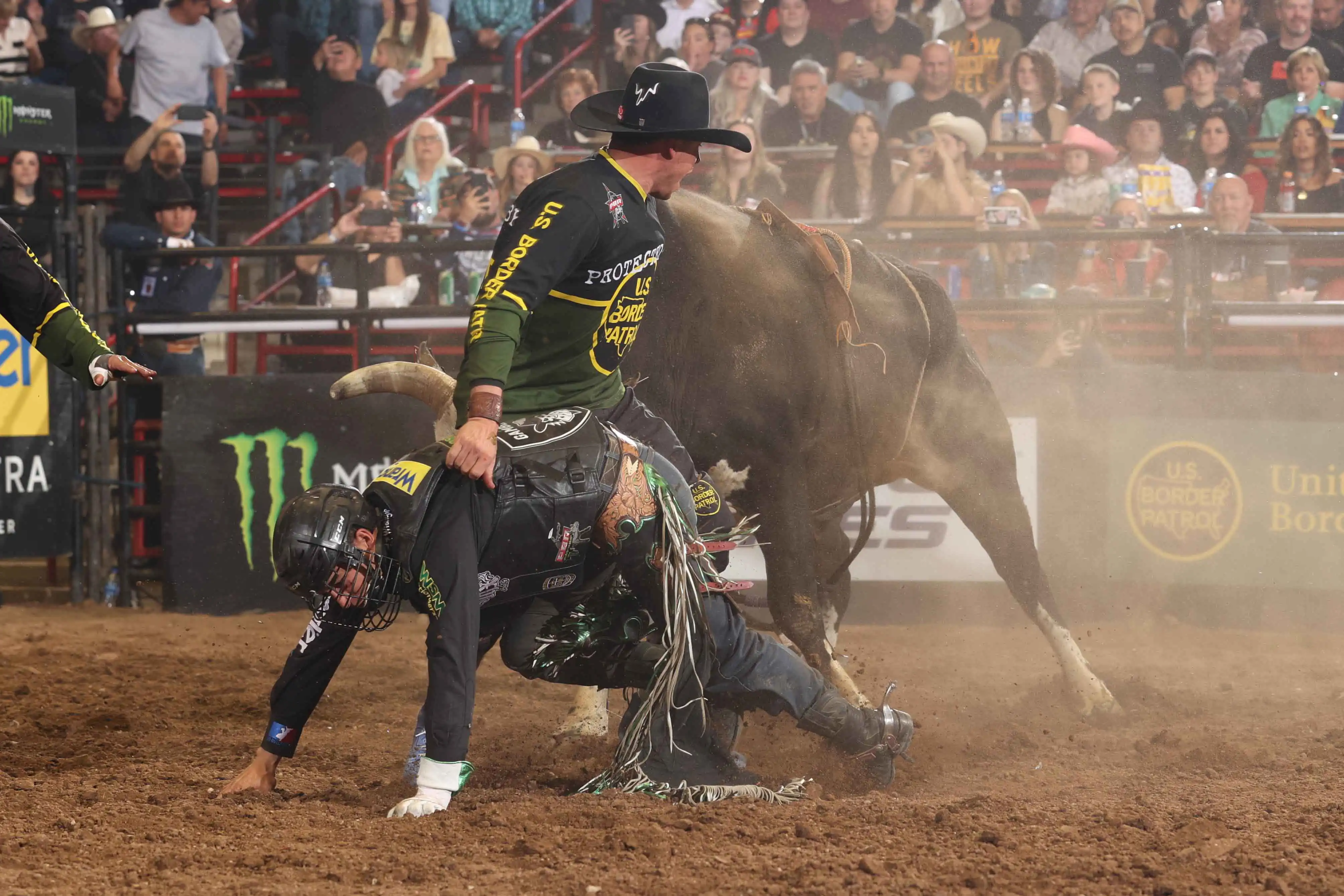 25 LIVE Albuquerque 03 191