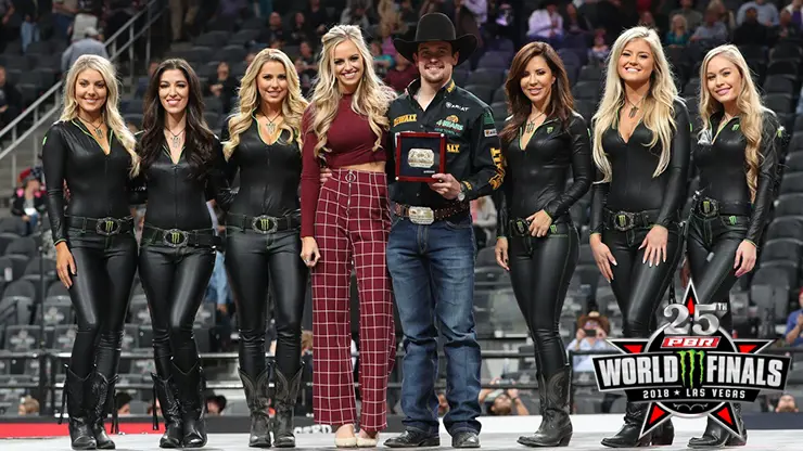 Triplett wins Round 1 of PBR World Finals