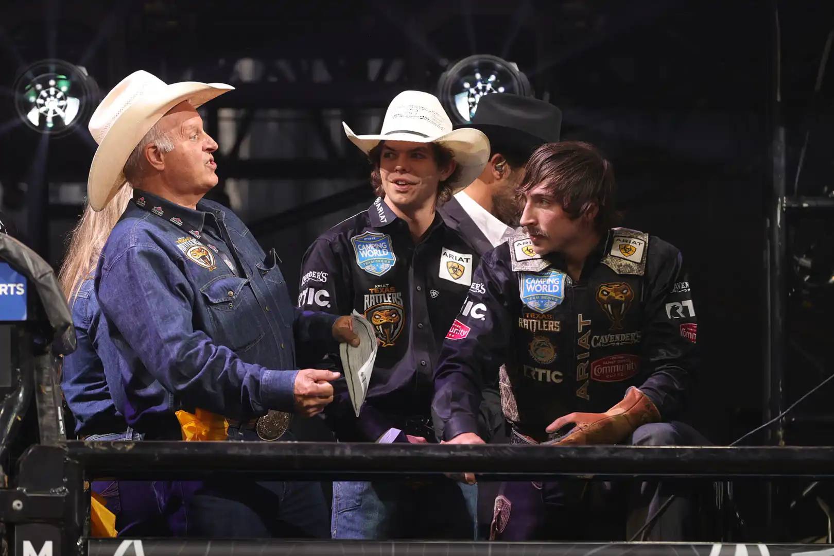 21408827-9fd5-40e3-af5c-7341d885013f