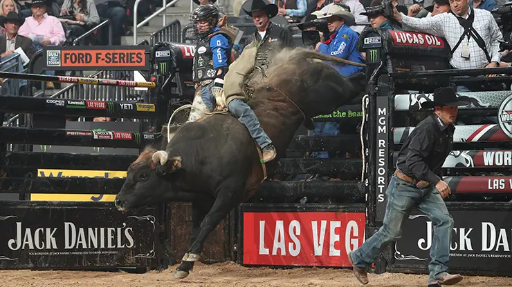 Buttar honored to win Glen Keeley Award