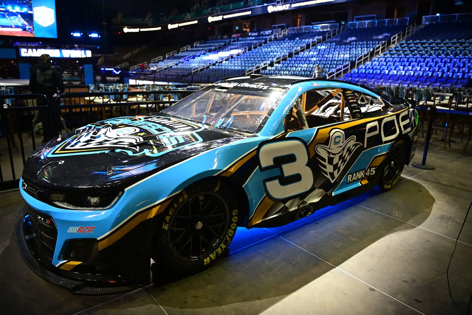 28e15184-74ad-476d-9aa7-65f035a924e3