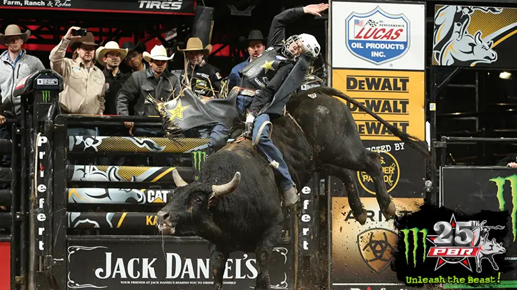 Barbosa wins championship round to increase lead atop world standings