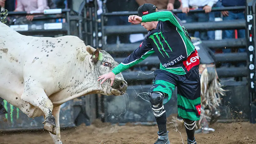 Tanner Byrne to make history at 2019 PBR Monster Energy Canadian Finals as first former qualifier to cowboy protect