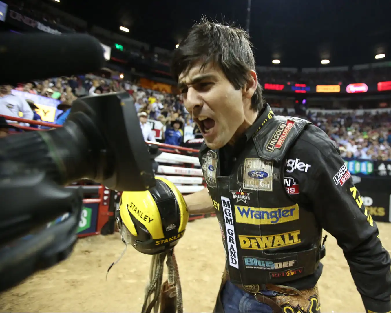 a1e60f57-733a-496c-85e3-e7aa539398d9