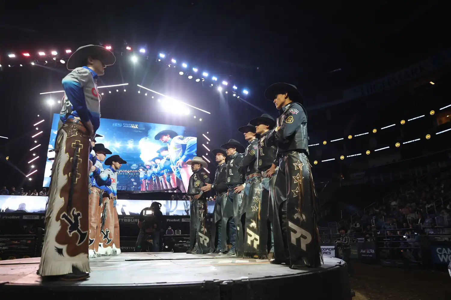 25 LIVE Pittsburgh 01 815