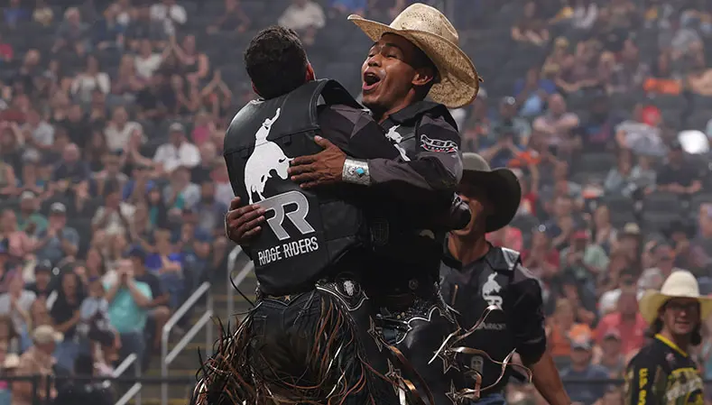 #InCaseYouMissedIt: Arizona Ridge Riders dominate in Kansas City, improve to No. 1 overall