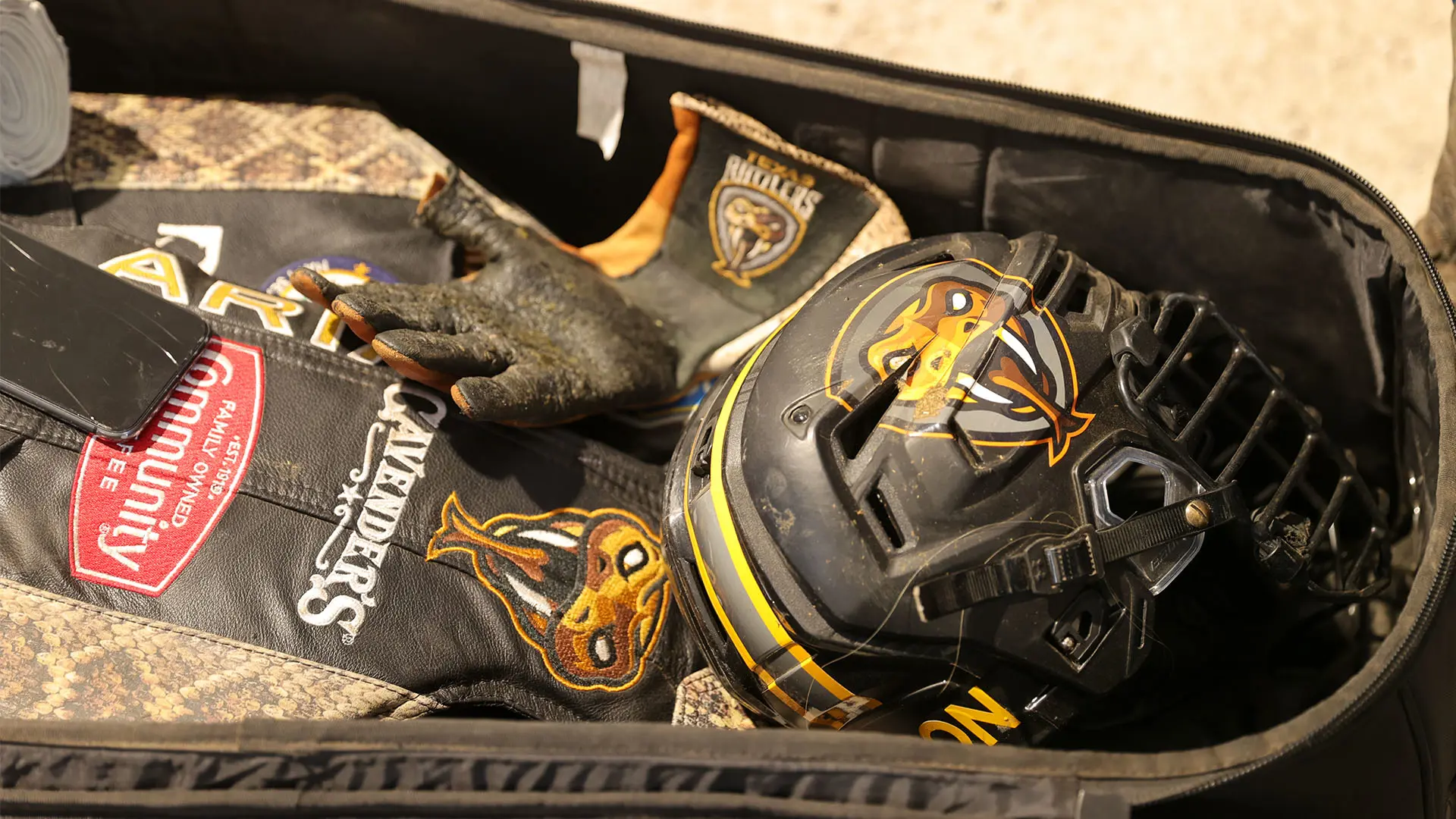 Tim Love-hosted rattlesnake-cooking competition to take over Fort Worth Stockyards Oct. 6 within Texas Rattlers’ pre-event fan zone