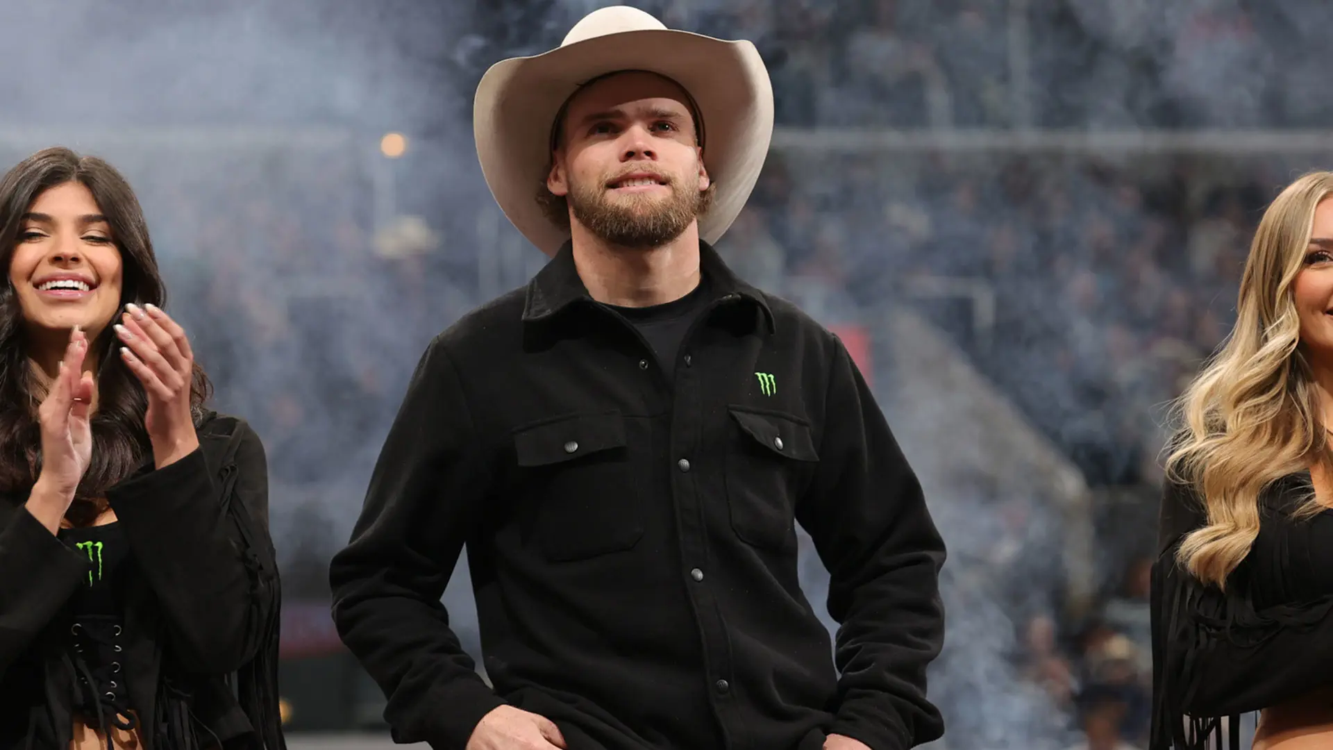 Campbell wins Round 1 of PBR SoCal Showdown in Los Angeles