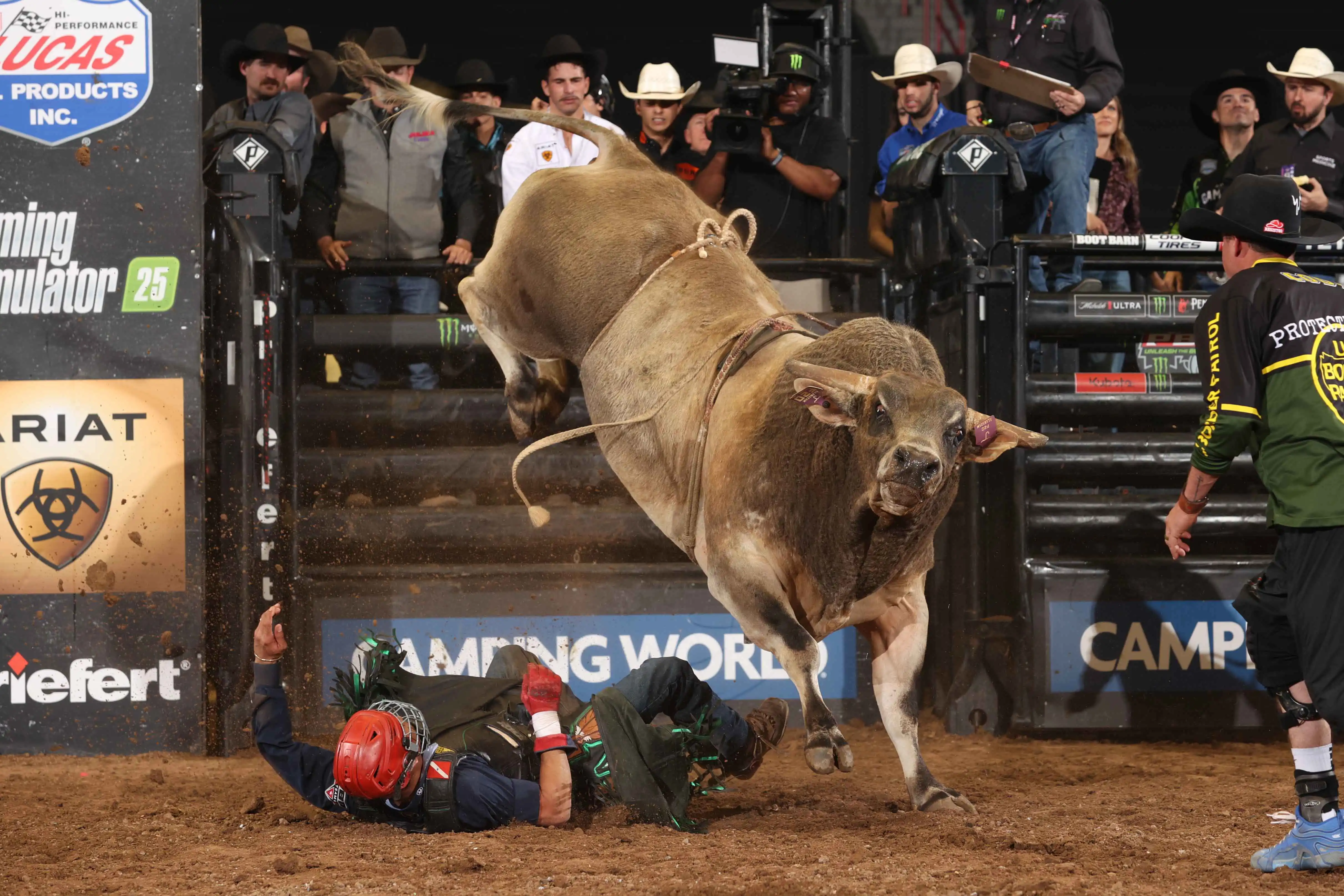 25 LIVE Albuquerque 01 082 (1)