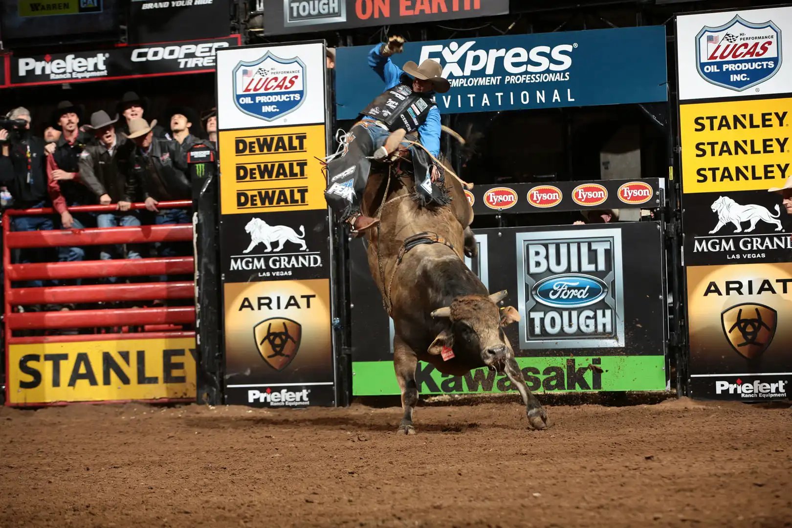 b90f023f-8f24-41b9-a123-32d1ef679e3b