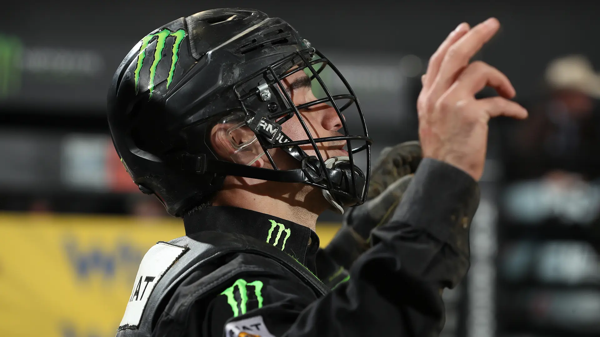 Leme extends world lead by splitting Pool B victory with Kimzey at Calgary Stampede