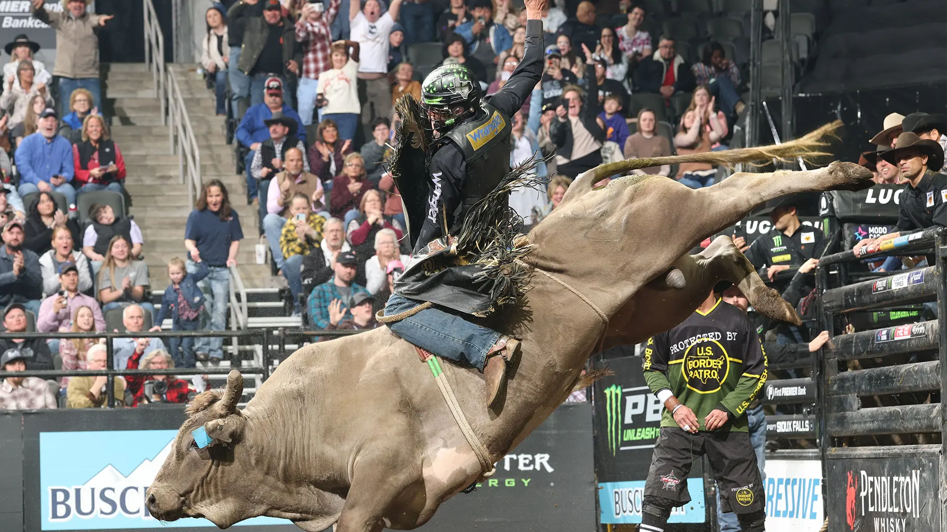 Dener Barbosa wins Round 1 of First PREMIER Bank PBR Sioux Falls with career-high 93.10 points aboard No. 1 Pegasus