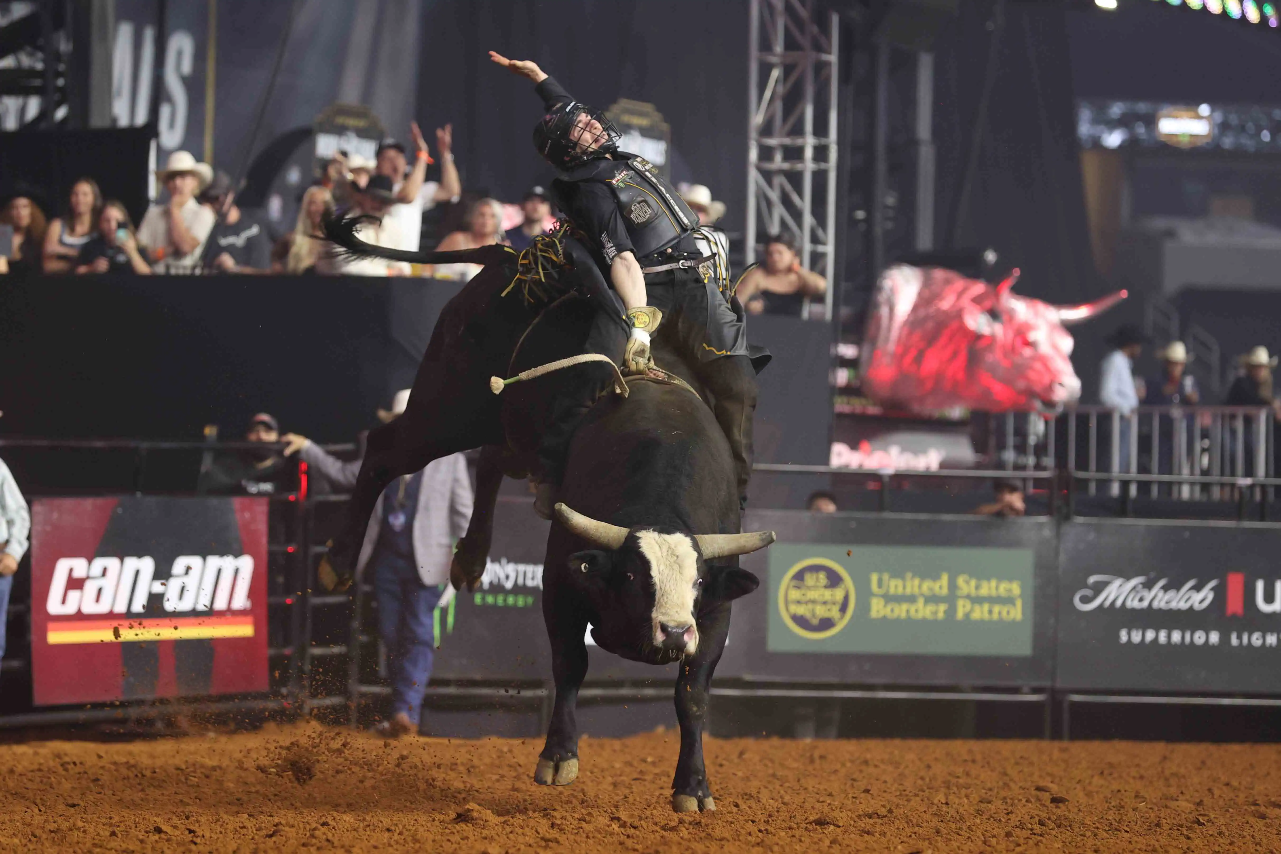 25 LIVE WF 01 JW 806