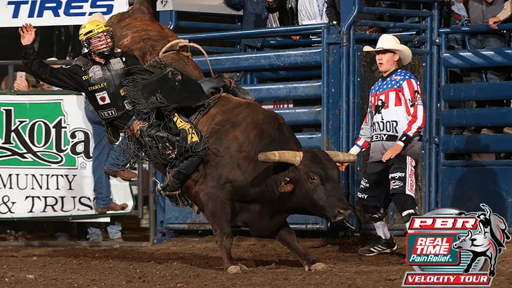 Lockwood hangs on for 8 seconds aboard Asteroid