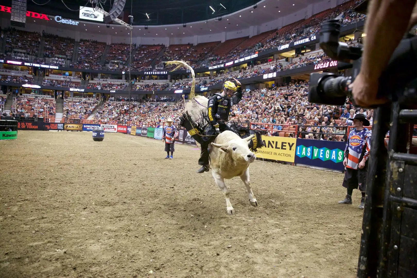 a2ed033a-961a-4552-b0af-4269ffbb4dd4