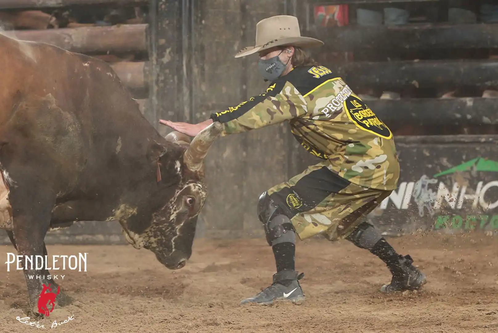 fb05b1eb-707b-4b54-b038-02cc6a1262a3