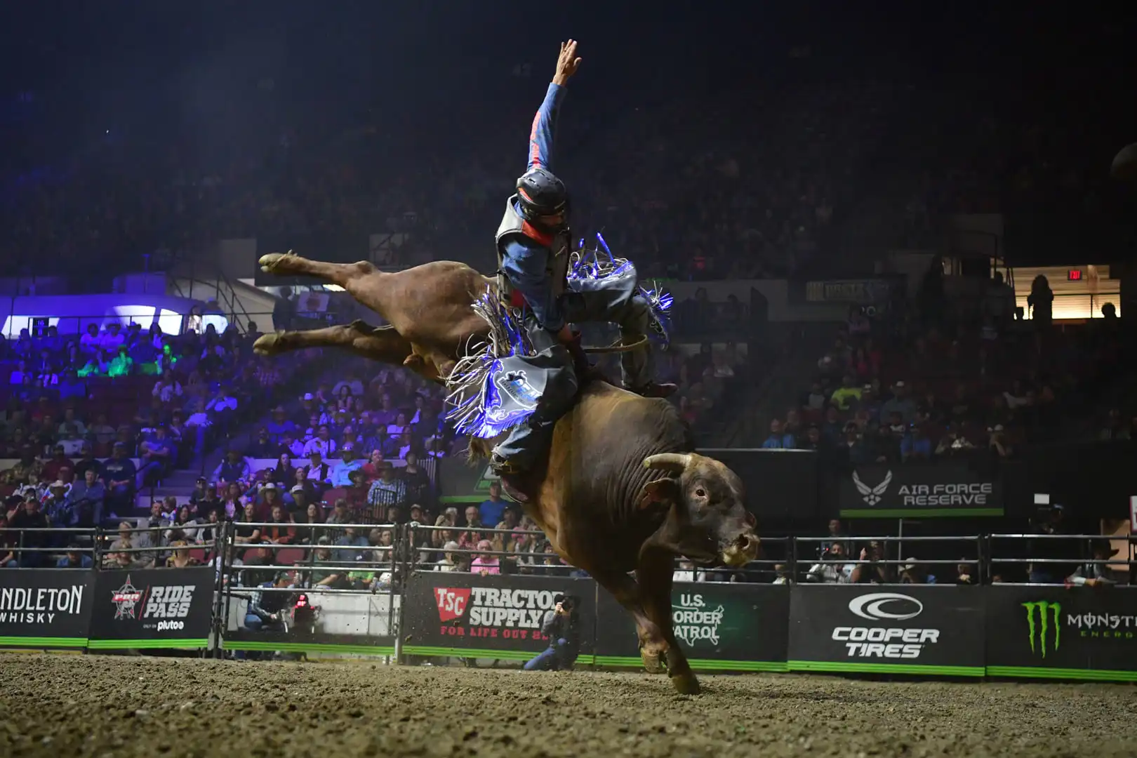 903b3de0-3b7a-44e4-8ab6-eb0079b674a5