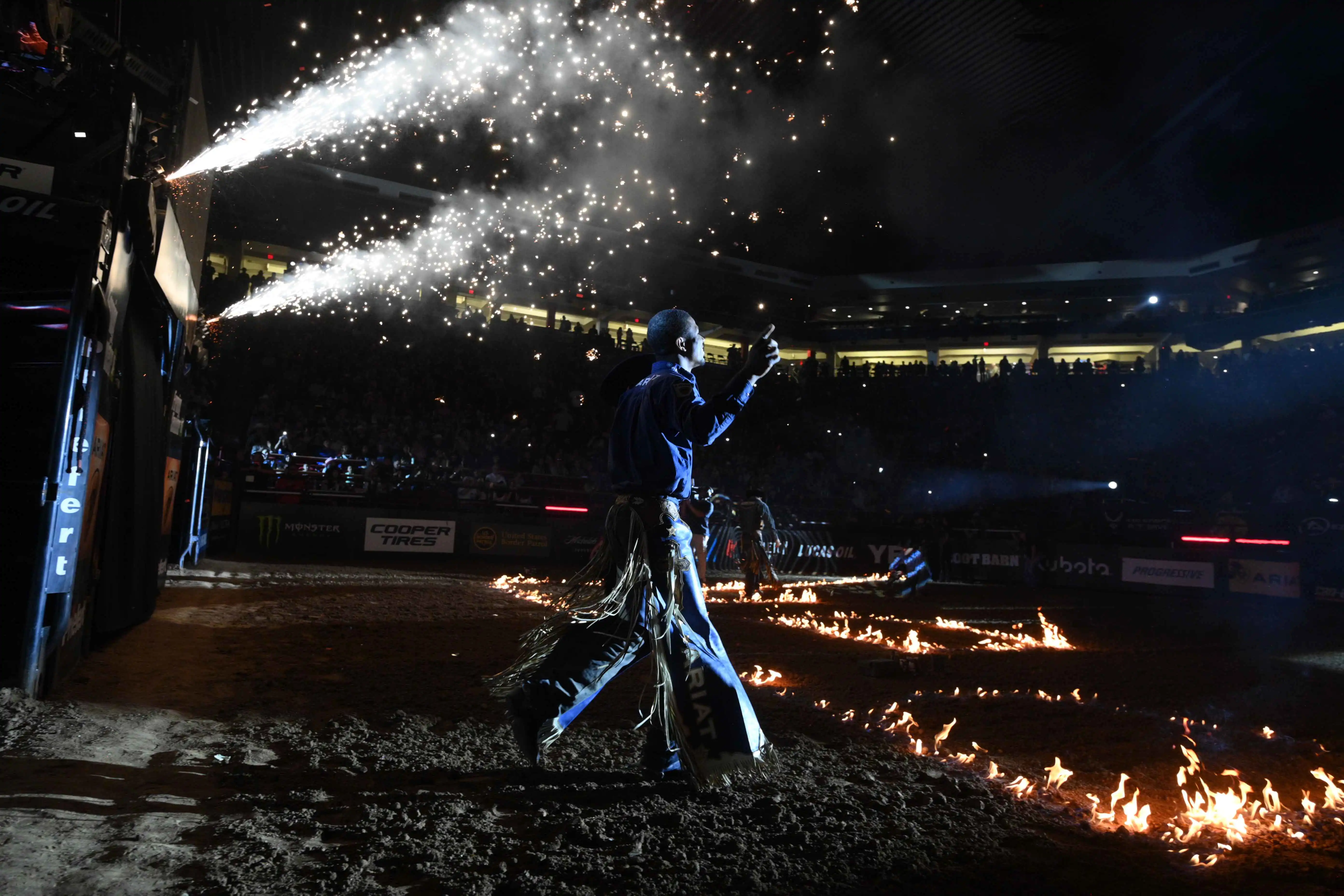 25 LIVE Albuquerque 01 082