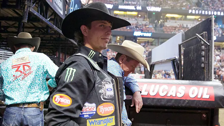 Mauney embraces physical therapy; wins in return