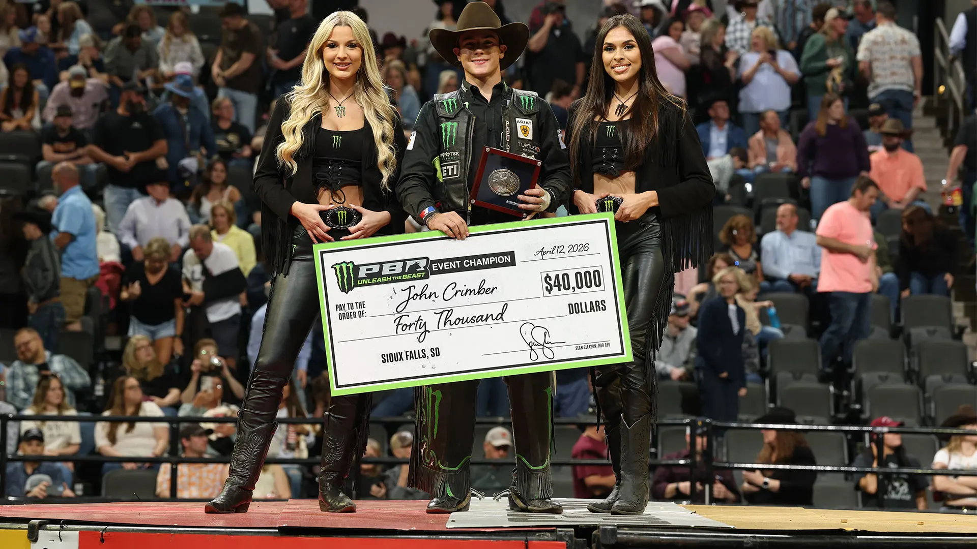 Statement made: Crimber goes 4-for-4, creates separation in world title race at Sioux Falls