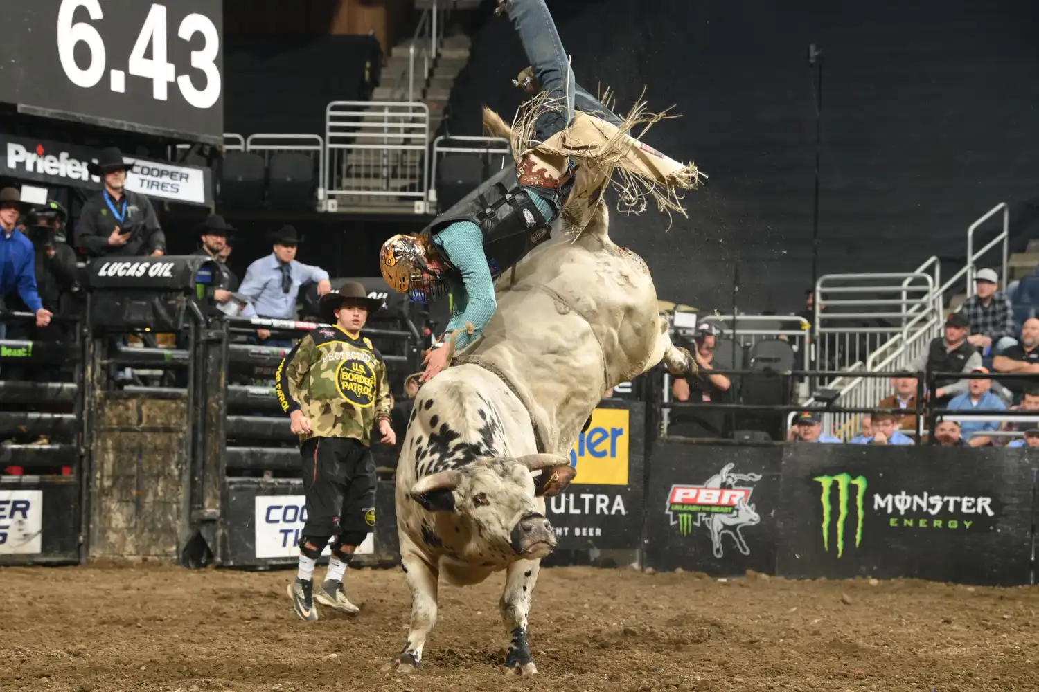 25 LIVE Pittsburgh 02 618