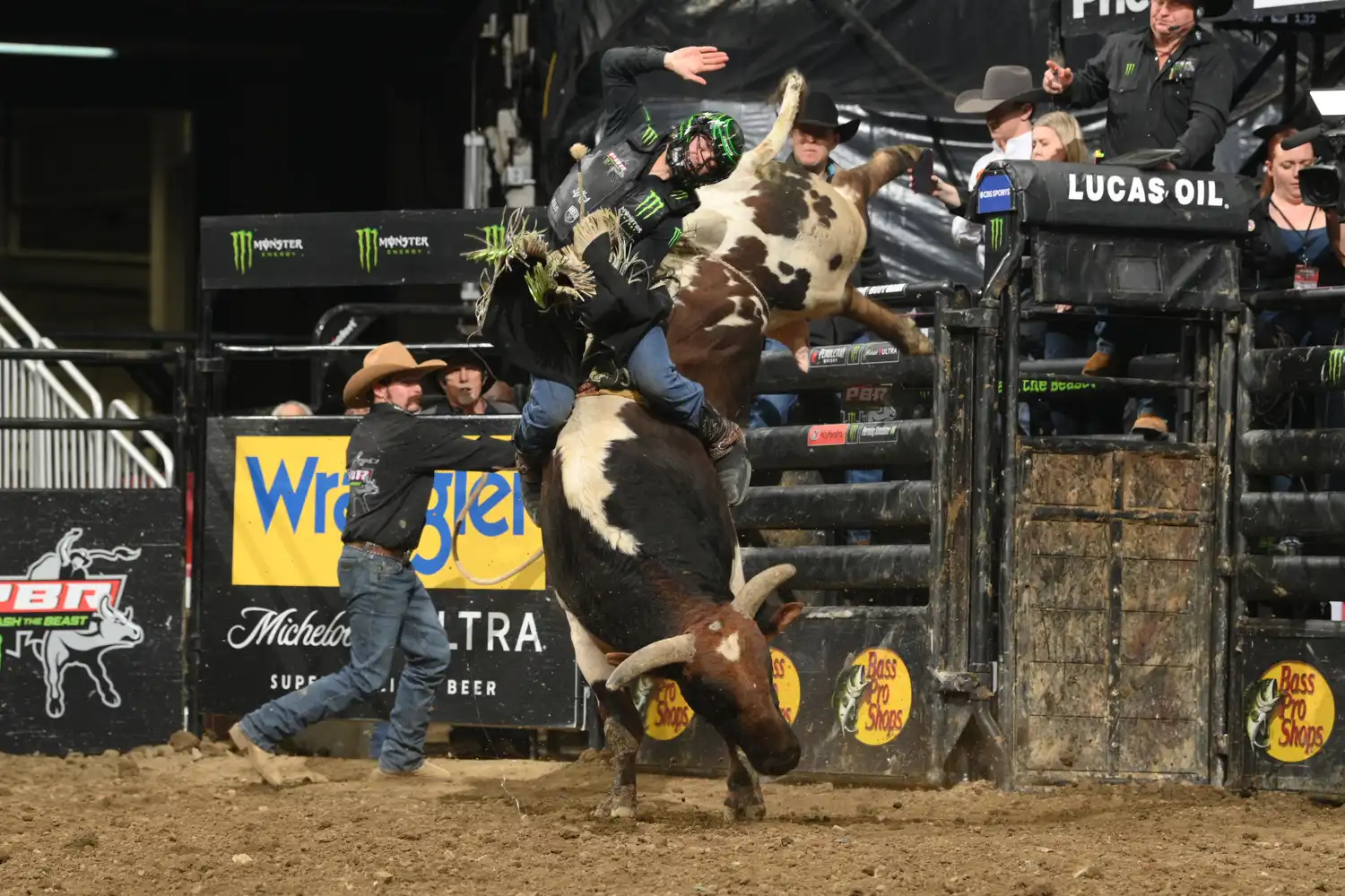 25 LIVE Pittsburgh 02 837