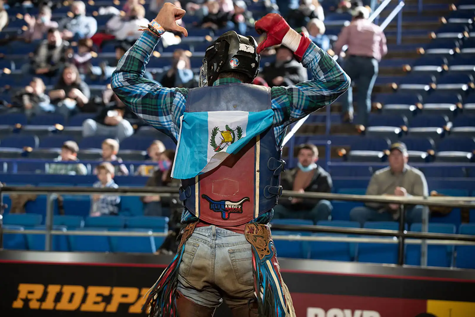 f4934b9c-db6d-4ee1-bce6-9cca14490adb